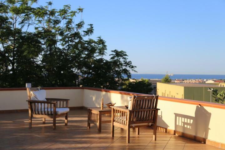 B&B Villa Sul Golfo Куарту-Сант'Елена Екстер'єр фото