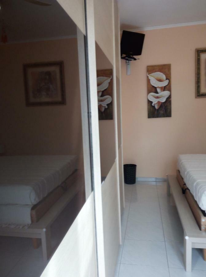 B&B Villa Sul Golfo Куарту-Сант'Елена Екстер'єр фото